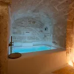 Guesthost - Dimora Barbieri & Relax * オストゥーニ