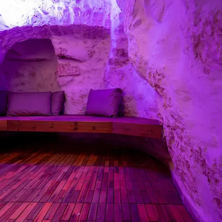 Guesthost - Dimora Barbieri & Relax * Остуни