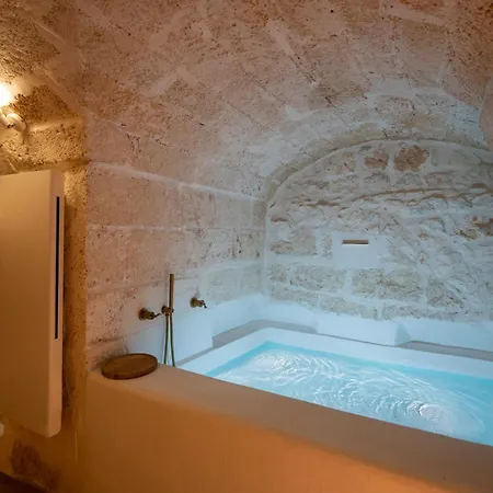 Guesthost - Dimora Barbieri & Relax Ostuni